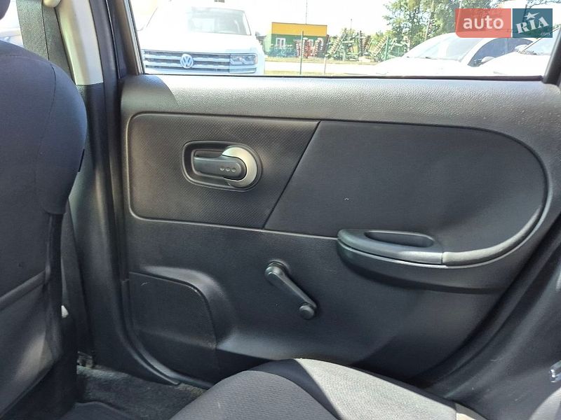 Хетчбек Nissan Note 2011 в Кропивницькому