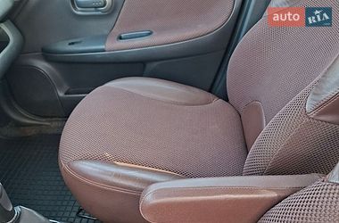 Хетчбек Nissan Note 2008 в Кагарлику фото 35 Хетчбек Nissan Note 2008 в Кагарлику