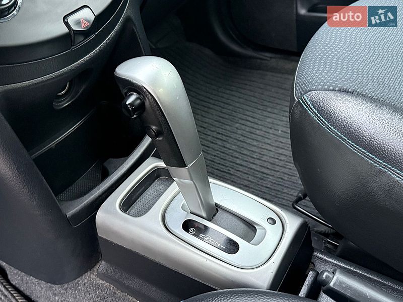 Хэтчбек Nissan Note 2012 в Днепре