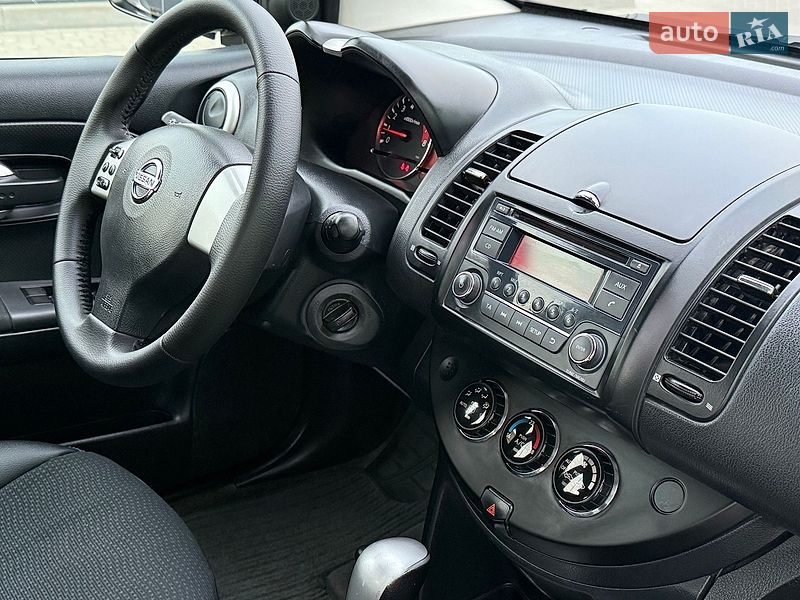 Хэтчбек Nissan Note 2012 в Днепре