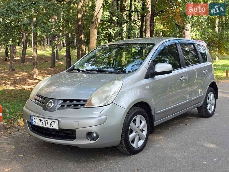 Хэтчбек Nissan Note 2007 в Киеве