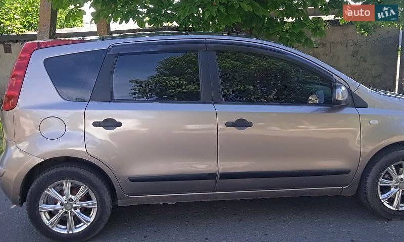 Хэтчбек Nissan Note 2006 в Одессе