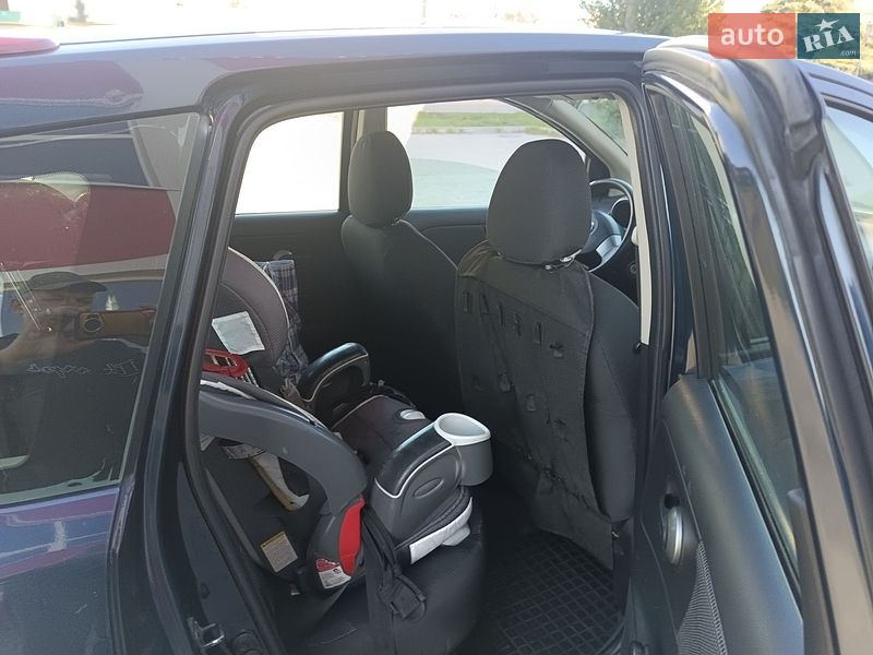 Хэтчбек Nissan Note 2008 в Дрогобыче
