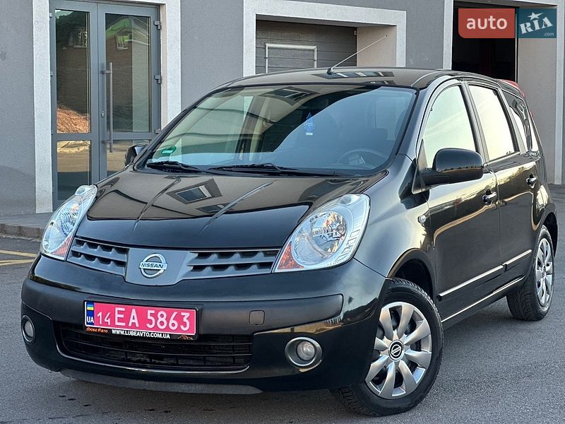 Хэтчбек Nissan Note 2006 в Виннице Хэтчбек Nissan Note 2006 в Виннице