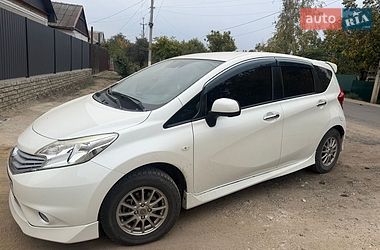 Хэтчбек Nissan Note 2014 в Захарьевке