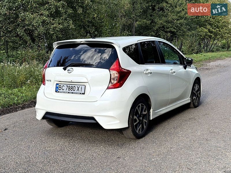 Хэтчбек Nissan Note 2015 в Мостиске
