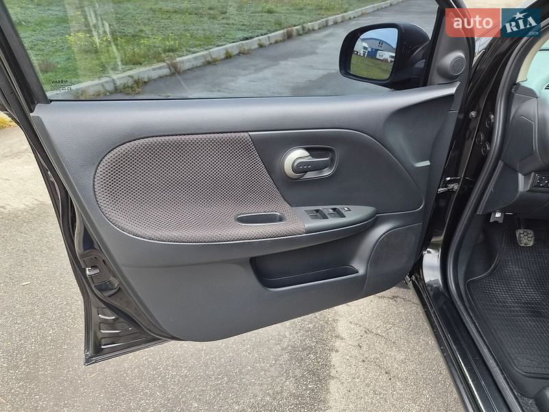Хэтчбек Nissan Note 2007 в Днепре