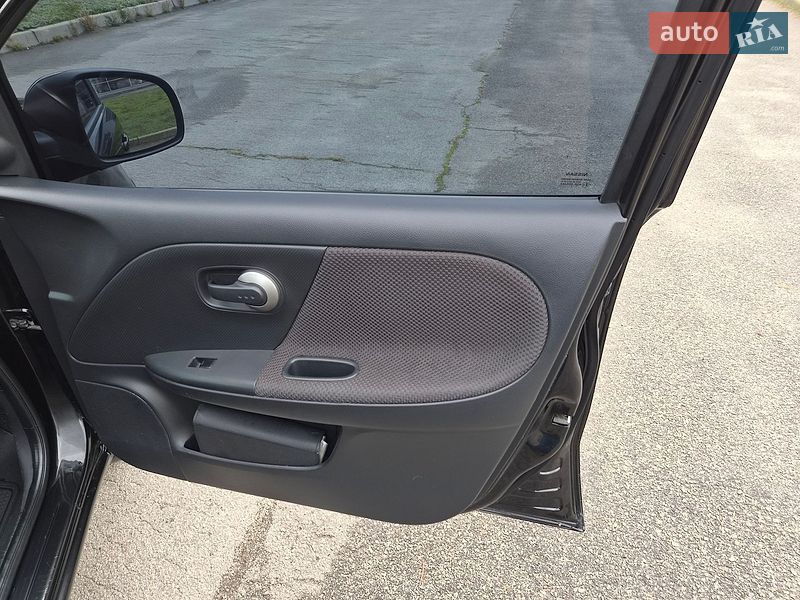 Хэтчбек Nissan Note 2007 в Днепре