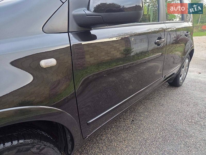 Хетчбек Nissan Note 2006 в Кам'янському