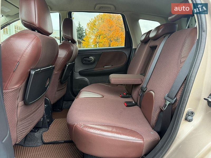 Хэтчбек Nissan Note 2008 в Ровно