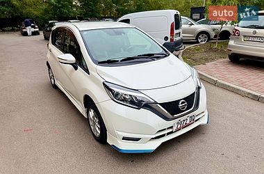 Хэтчбек Nissan Note 2016 в Киеве