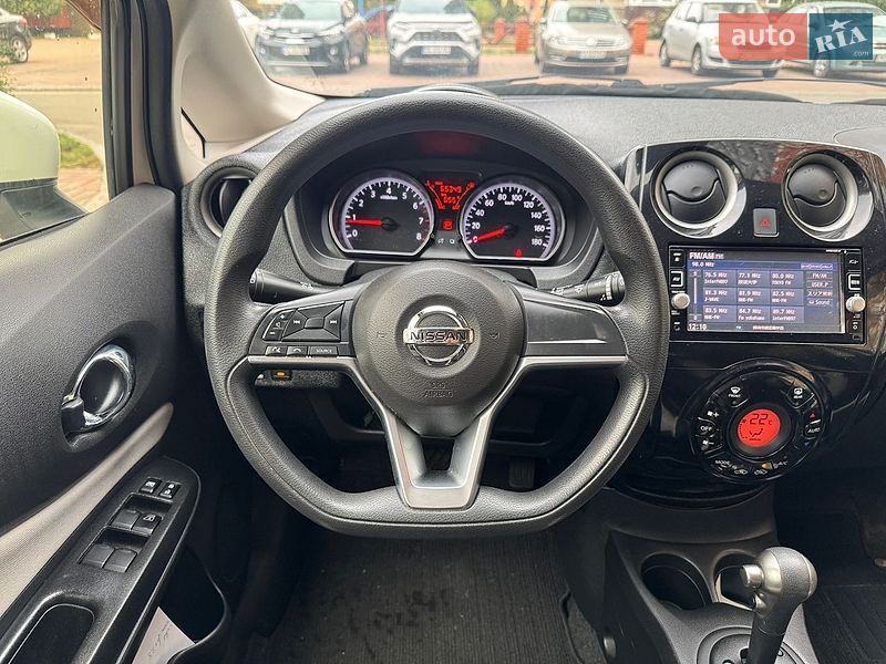 Хэтчбек Nissan Note 2016 в Киеве