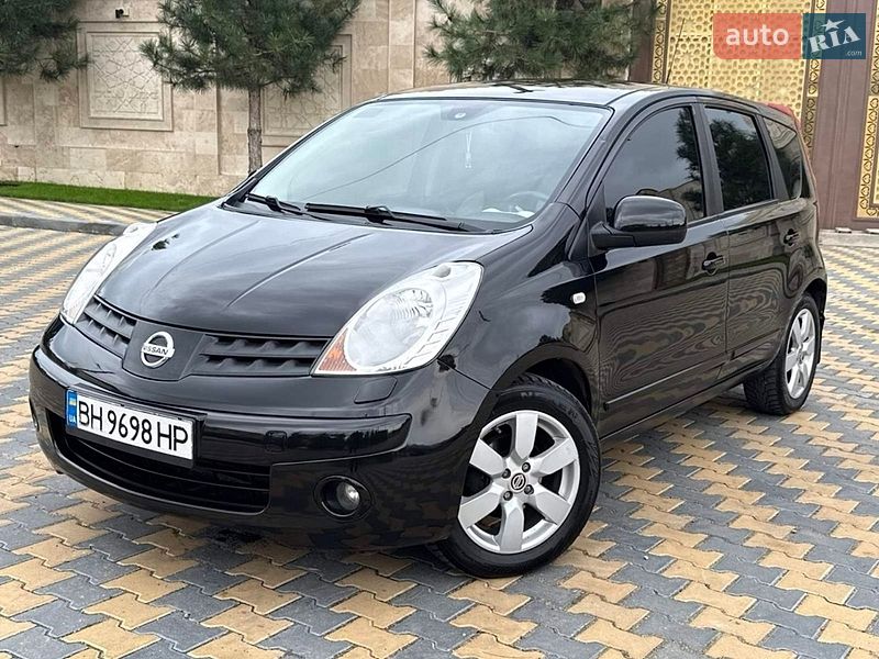 Хэтчбек Nissan Note 2008 в Одессе