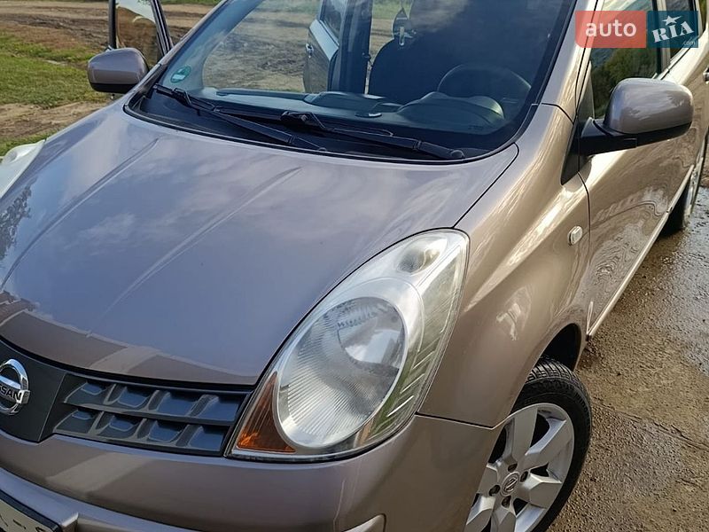 Хетчбек Nissan Note 2008 в Чернівцях фото 2 Хетчбек Nissan Note 2008 в Чернівцях