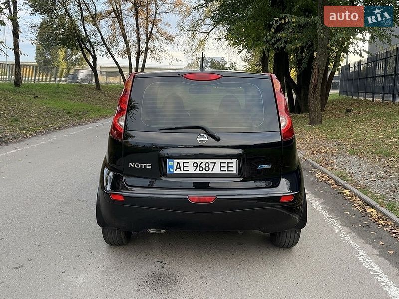 Хетчбек Nissan Note 2011 в Дніпрі