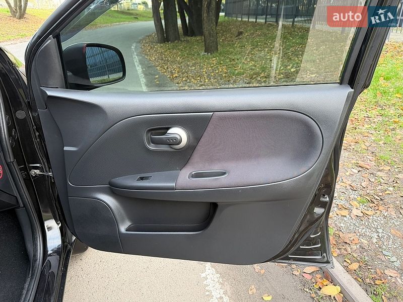 Хетчбек Nissan Note 2011 в Дніпрі