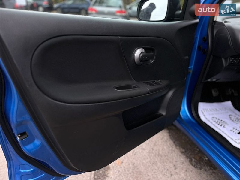 Хэтчбек Nissan Note 2006 в Луцке
