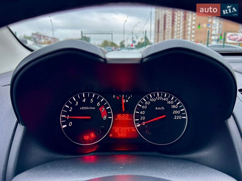 Хэтчбек Nissan Note 2010 в Киеве