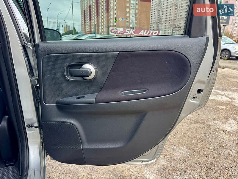 Хэтчбек Nissan Note 2010 в Киеве