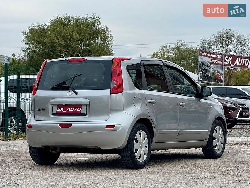 Хэтчбек Nissan Note 2010 в Киеве