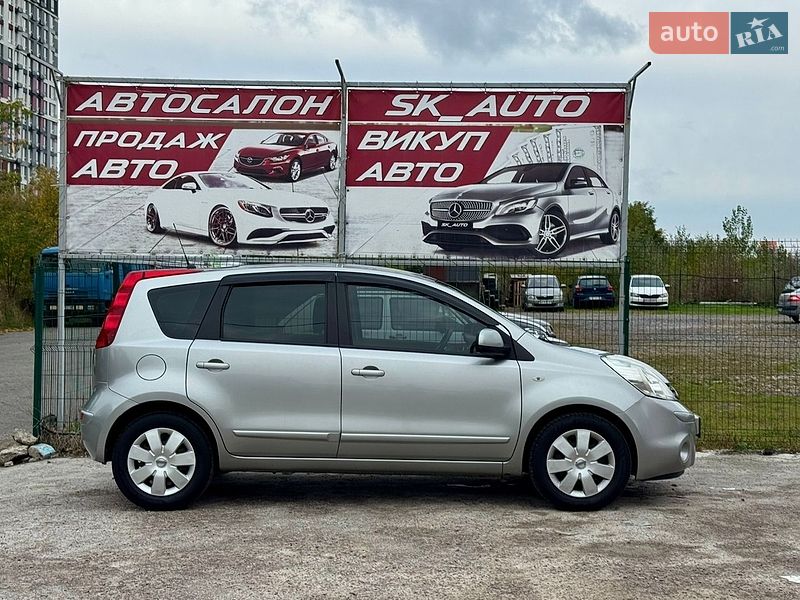 Хэтчбек Nissan Note 2010 в Киеве