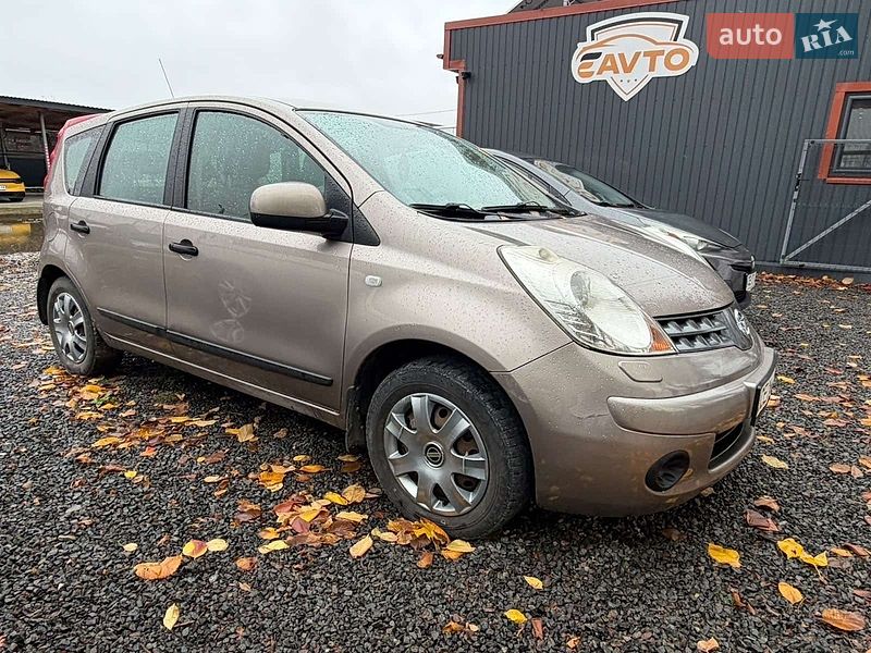 Хэтчбек Nissan Note 2008 в Черновцах