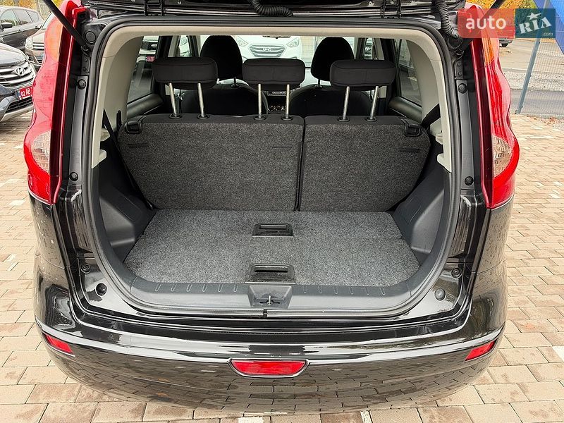 Хэтчбек Nissan Note 2011 в Виннице
