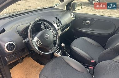 Хэтчбек Nissan Note 2012 в Киверцах