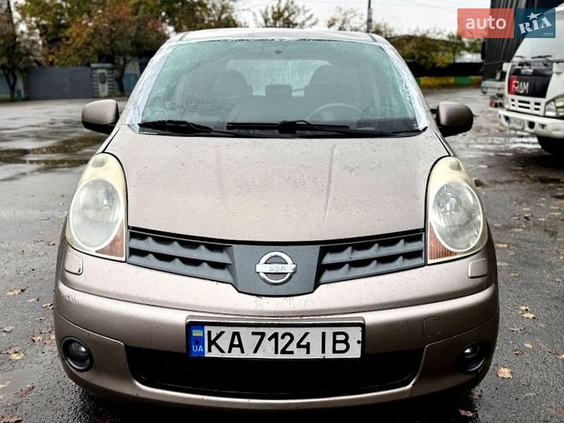 Хэтчбек Nissan Note 2008 в Киеве