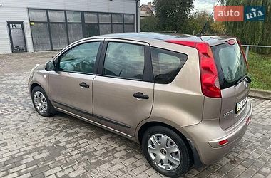 Хетчбек Nissan Note 2008 в Чернівцях