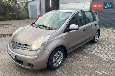 Хетчбек Nissan Note 2008 в Чернівцях