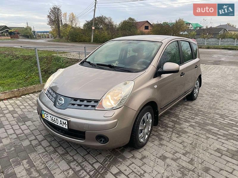 Хетчбек Nissan Note 2008 в Чернівцях