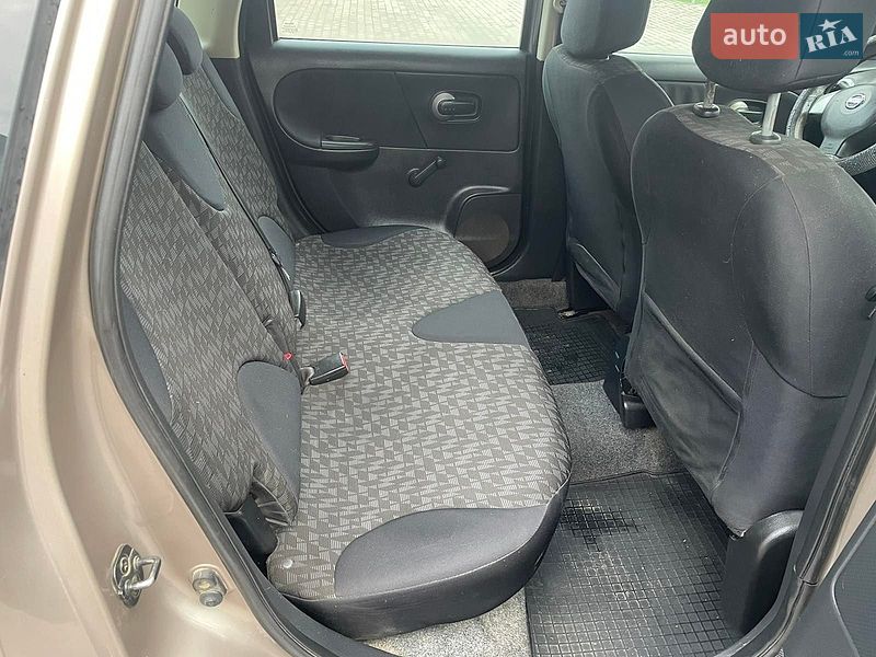 Хетчбек Nissan Note 2008 в Чернівцях