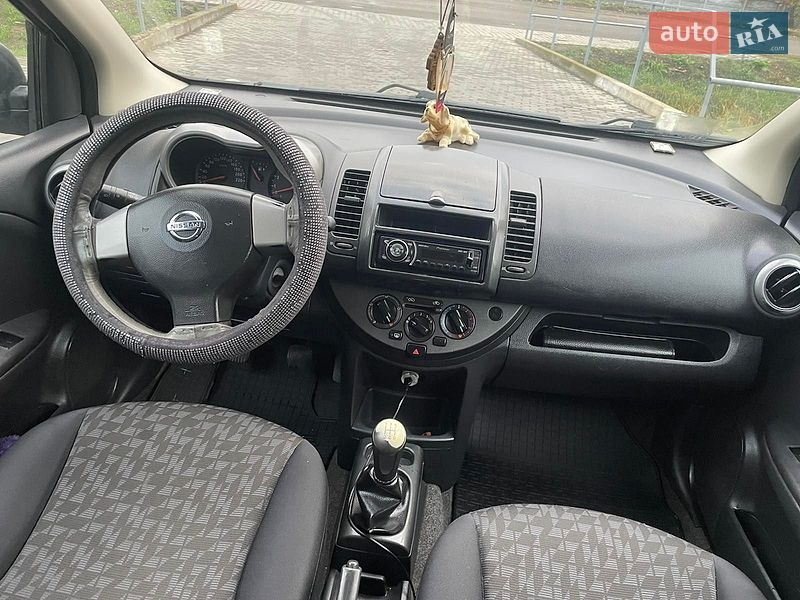 Хетчбек Nissan Note 2008 в Чернівцях