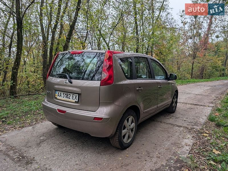 Хэтчбек Nissan Note 2007 в Киеве