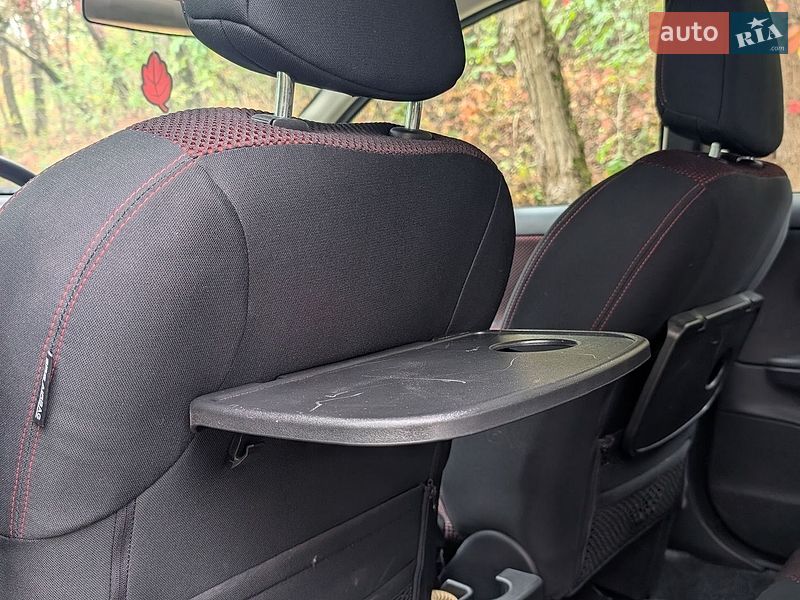 Хэтчбек Nissan Note 2007 в Киеве