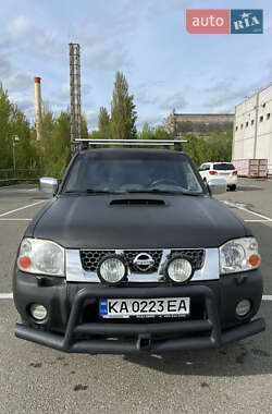 Пикап Nissan NP300 2011 в Киеве