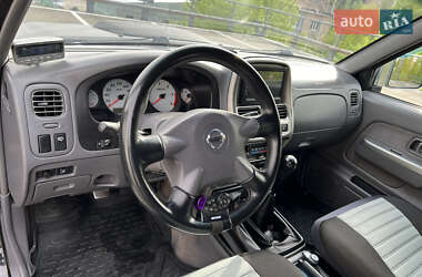 Пикап Nissan NP300 2011 в Киеве