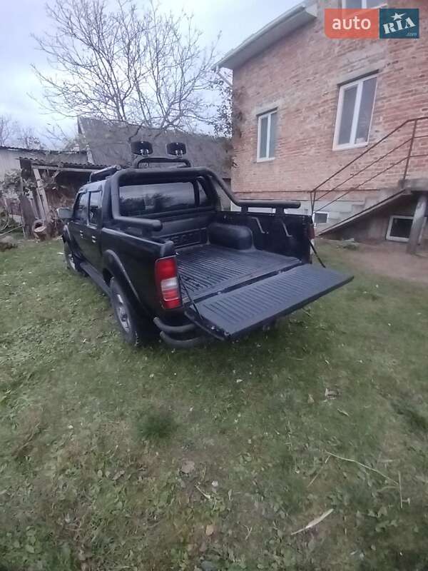 Пикап Nissan NP300 2008 в Львове