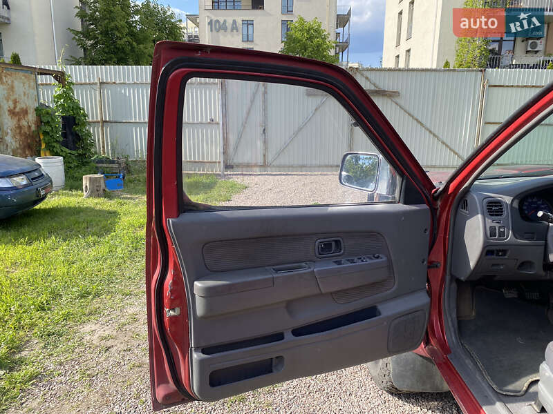 Пікап Nissan NP300 2008 в Києві