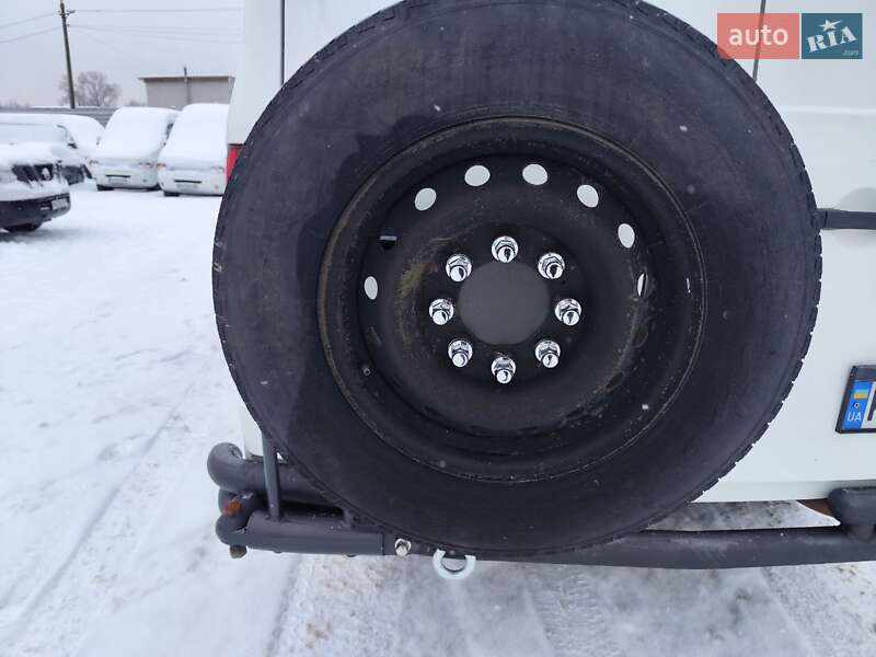 Грузовой фургон Nissan NV1500 2017 в Киеве