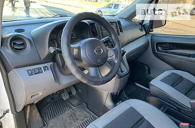 Вантажопасажирський фургон Nissan NV200 2015 в 