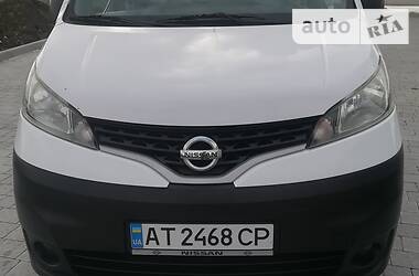 Грузопассажирский фургон Nissan NV200 2015 в Ивано-Франковске