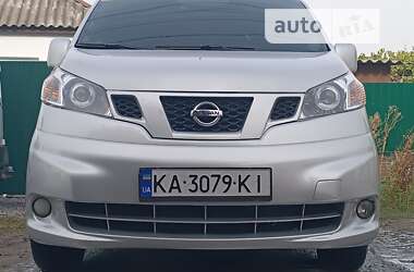 Мінівен Nissan NV200 2017 в Дніпрі