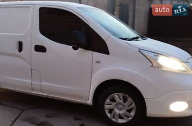 Вантажний фургон Nissan NV200 2018 в Кривому Розі