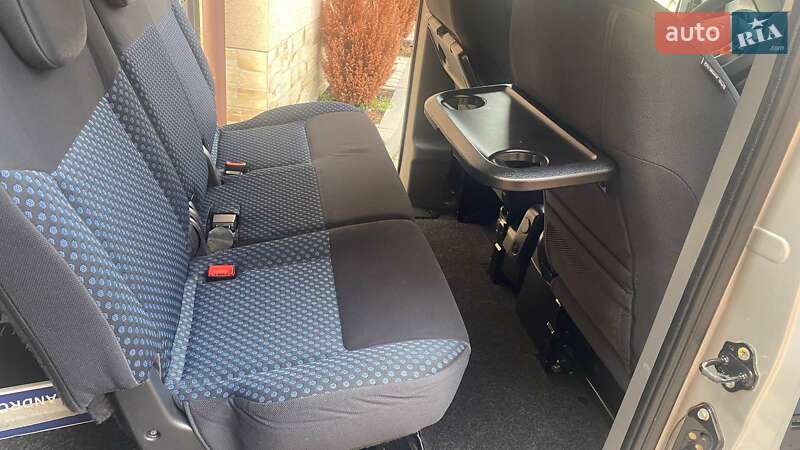 Мінівен Nissan NV200 2011 в Мукачевому