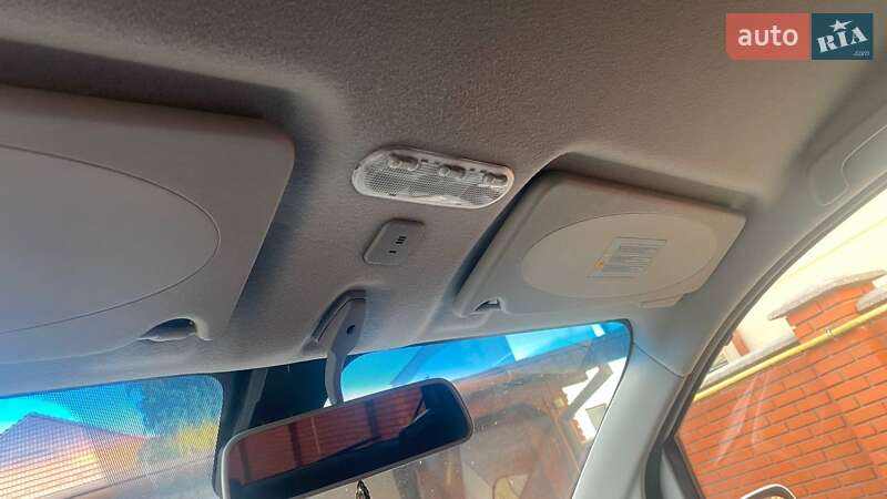 Мінівен Nissan NV200 2011 в Мукачевому