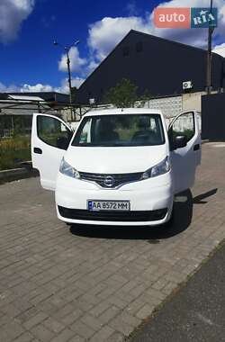 Вантажний фургон Nissan NV200 2014 в Києві