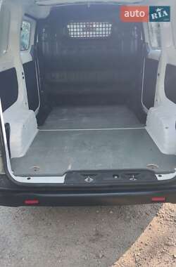 Вантажний фургон Nissan NV200 2016 в 