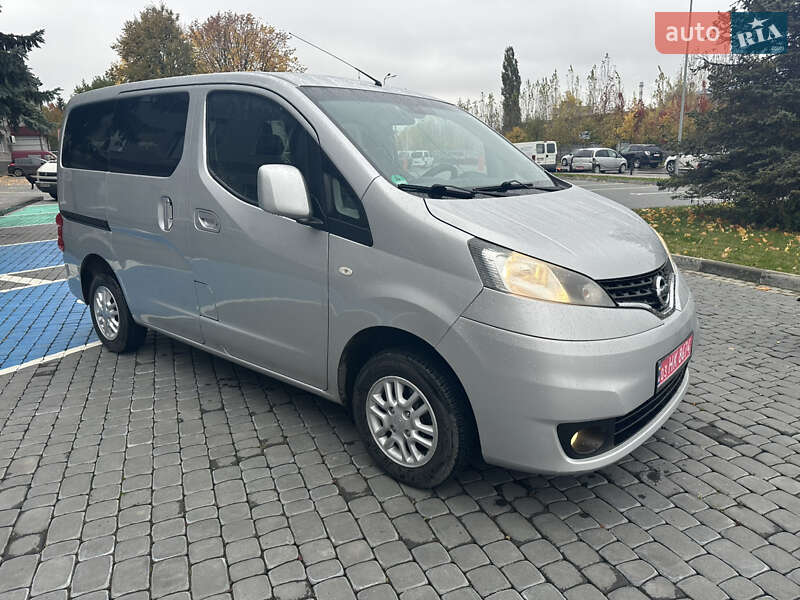 Мінівен Nissan NV200 2011 в Луцьку